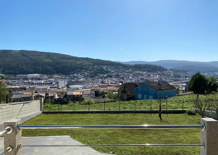 A Casa D'abaixo Hébergement de vacances Cee