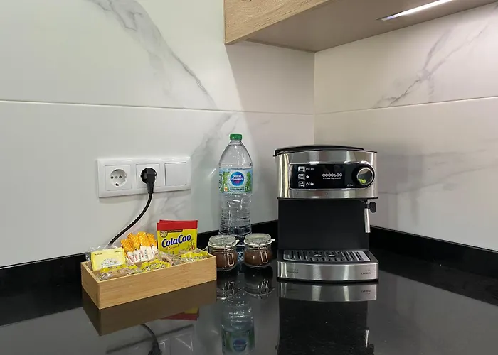 A Casa D'abaixo * Cee